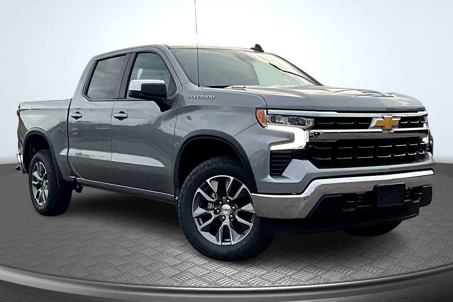 2026 Chevrolet Silverado 1500 LT photo 2
