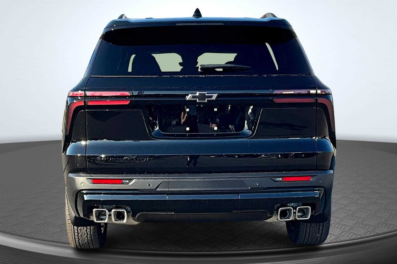 2026 Chevrolet Traverse photo 4