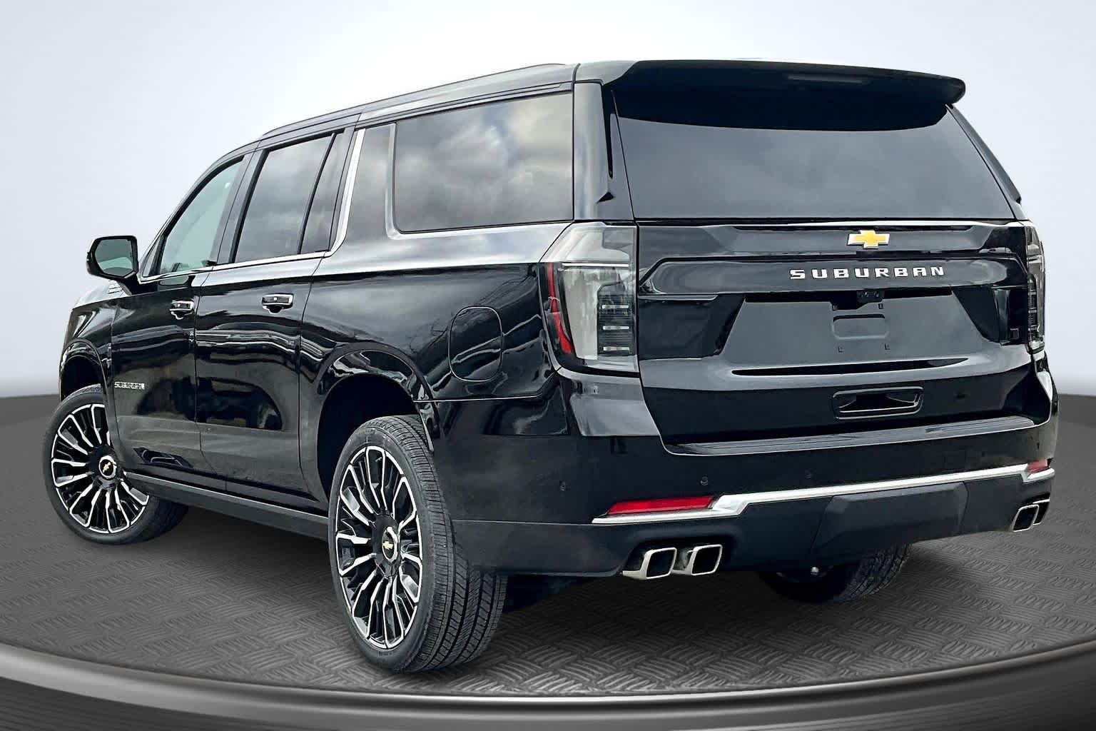 2026 Chevrolet Suburban High Country photo 2