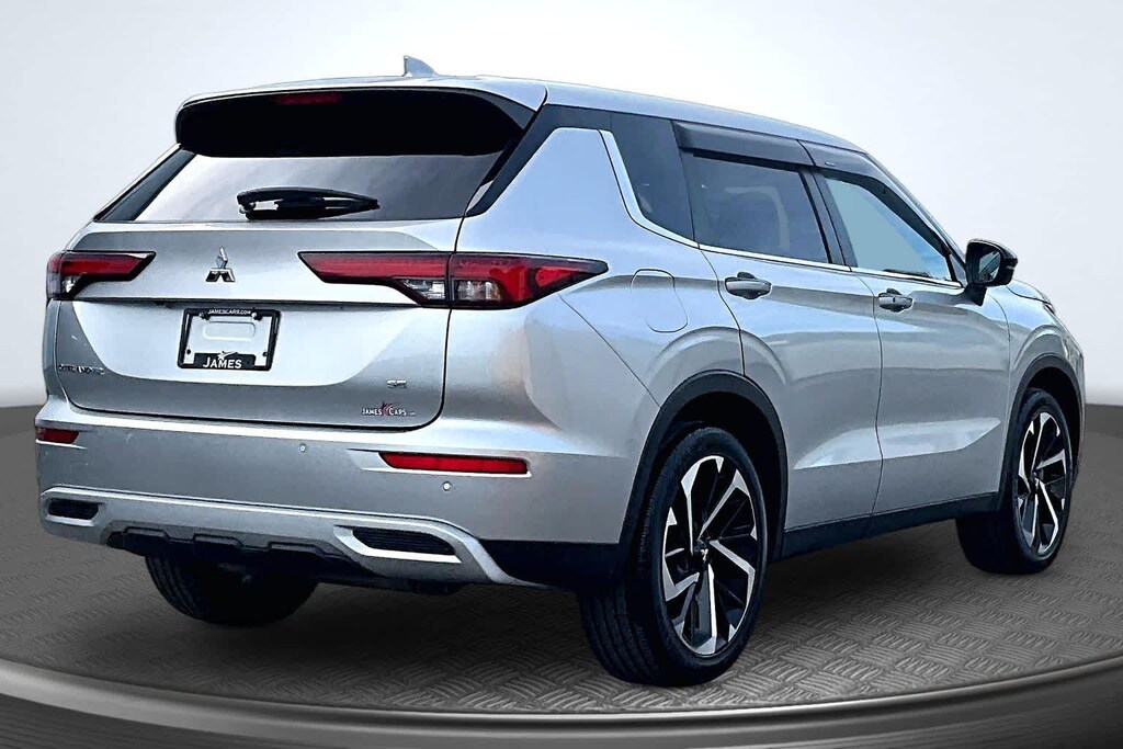 Used 2022 Mitsubishi Outlander SE CUV