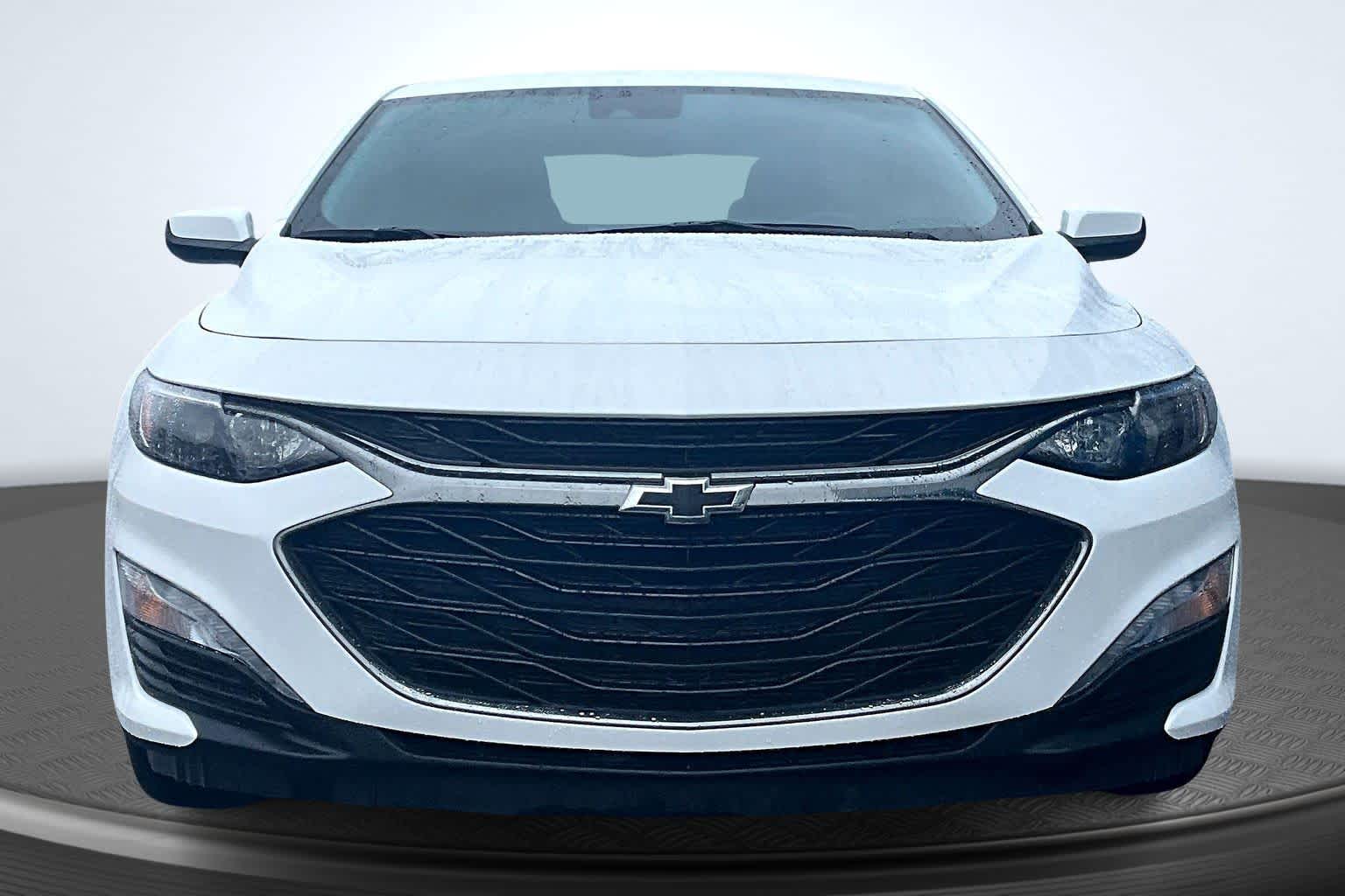 2025 Chevrolet Malibu 1LT photo 3