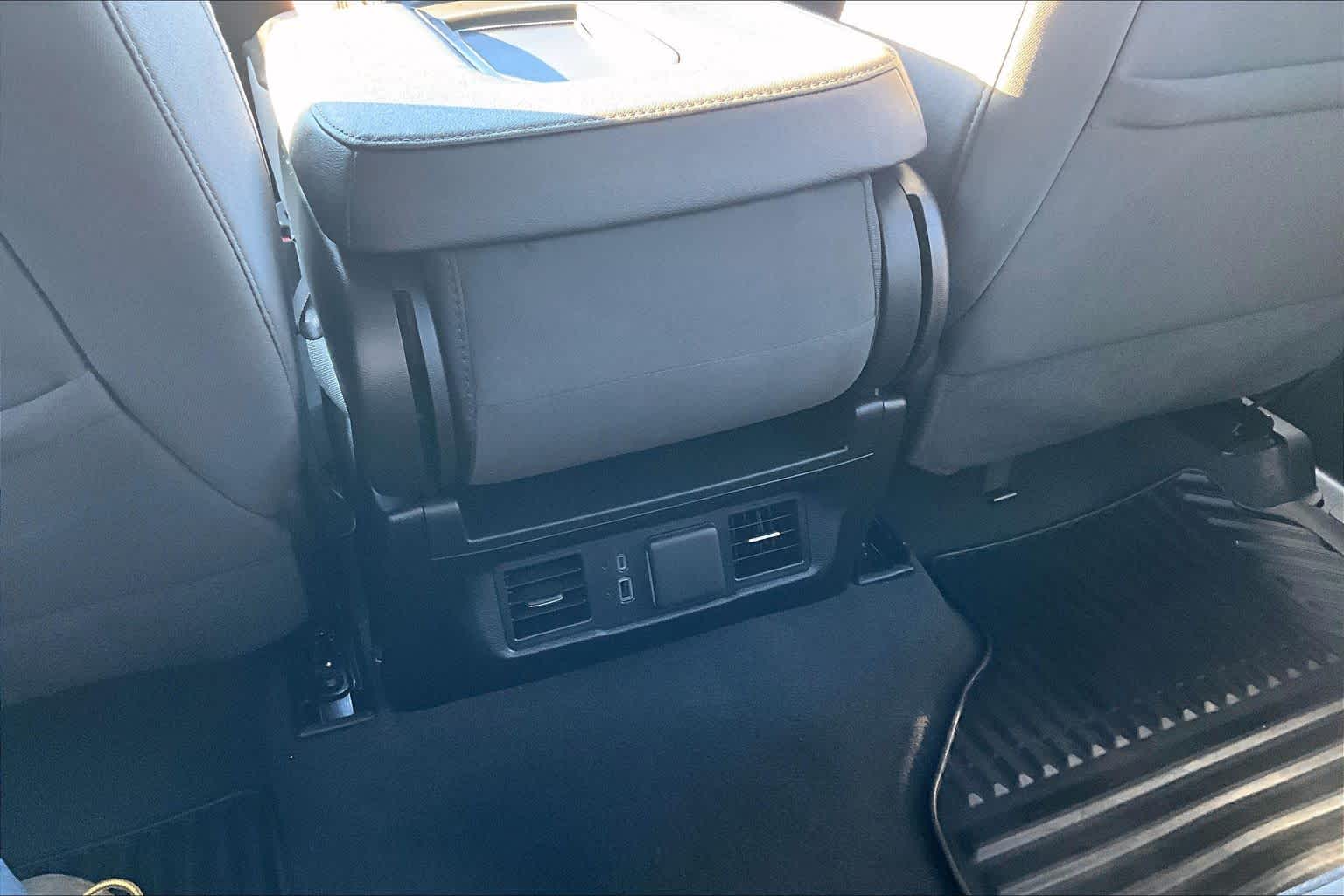 2025 Chevrolet Silverado 1500 LT - Photo 23