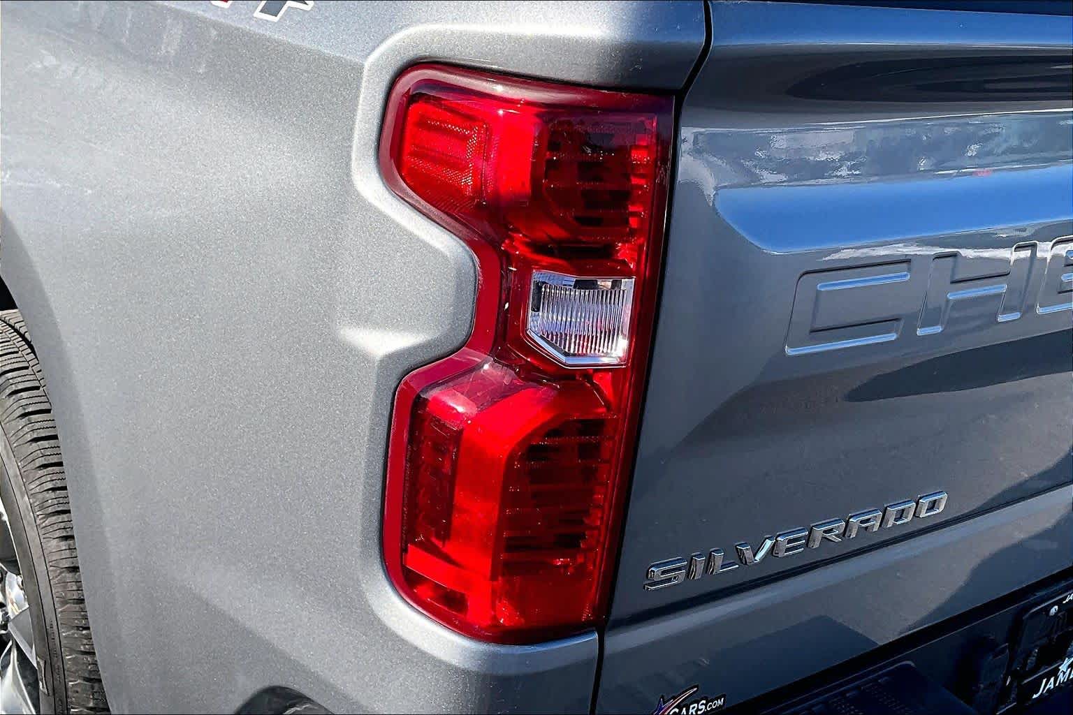 2025 Chevrolet Silverado 1500 LT - Photo 31