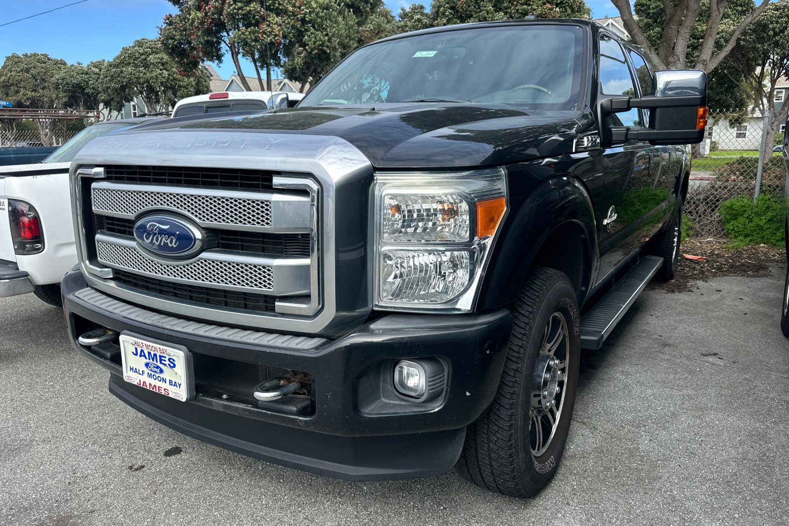 Used 2015 Ford F-250 Super Duty Lariat with VIN 1FT7W2BT9FEB79991 for sale in Half Moon Bay, CA
