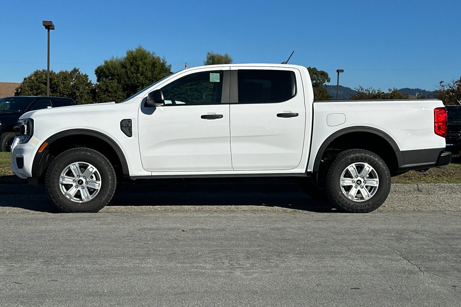 2025 Ford Ranger XL photo 2