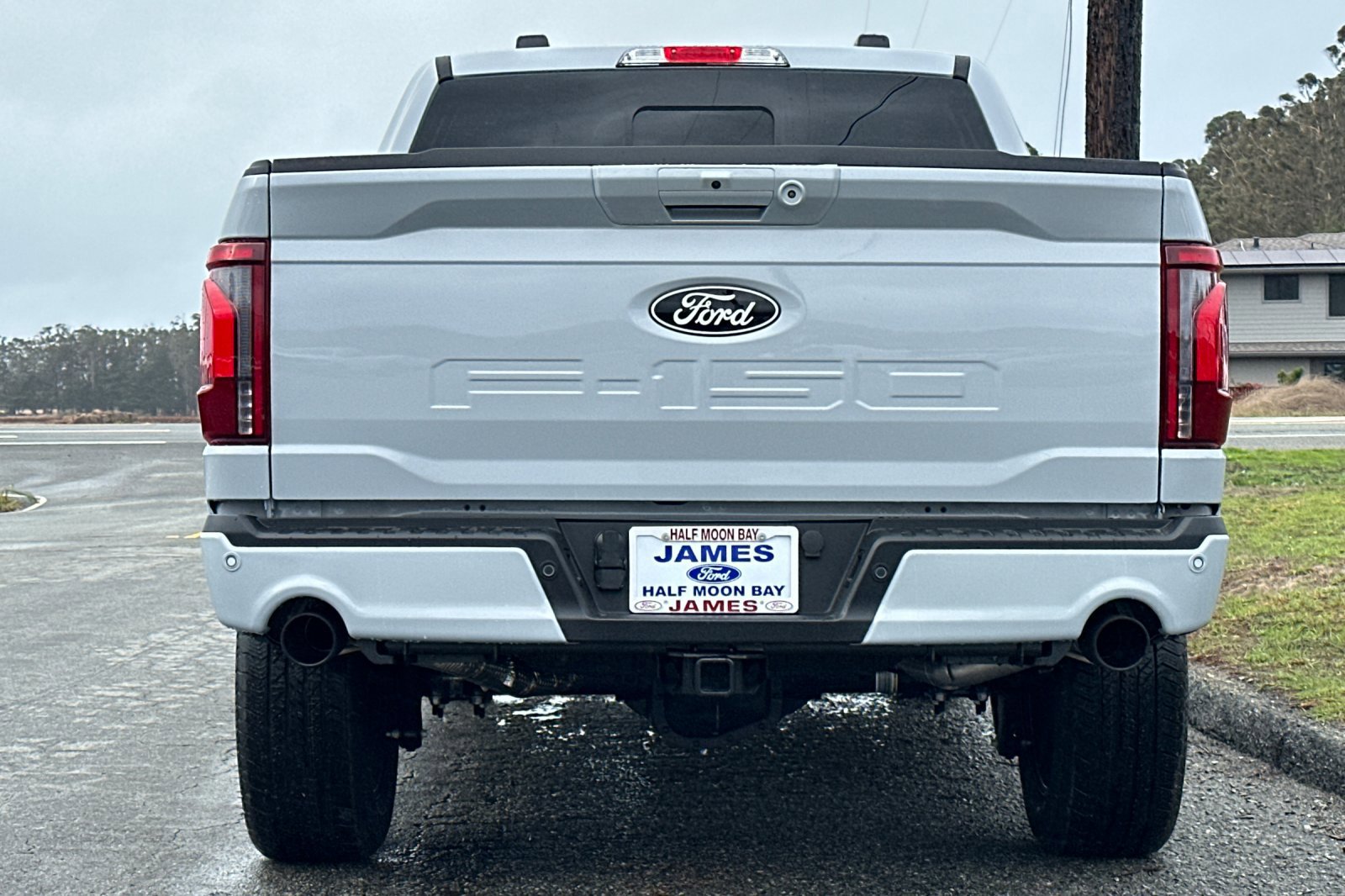 2025 Ford F-150 Lariat photo 4