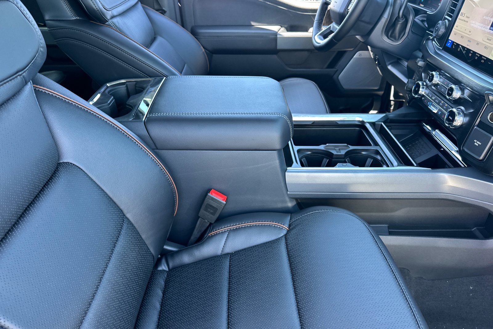 2025 Ford F-250 Super Duty Lariat - Photo 14
