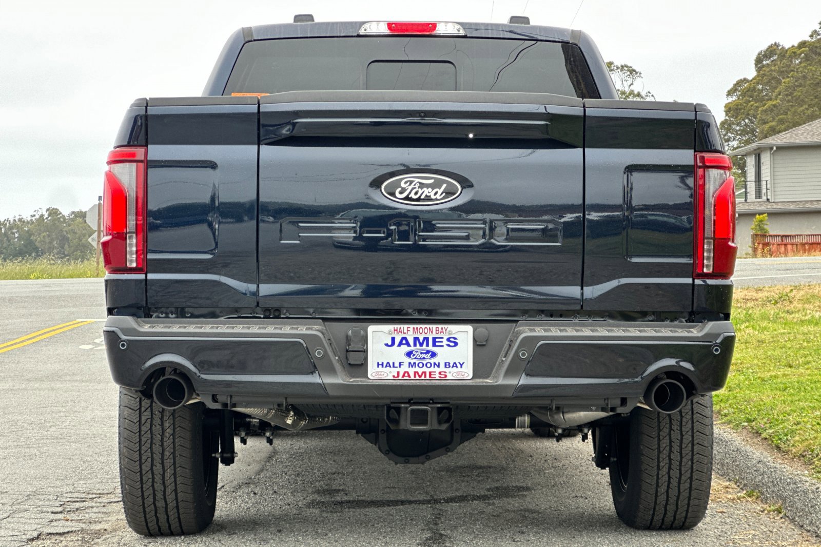 2025 Ford F-150 Lariat photo 4