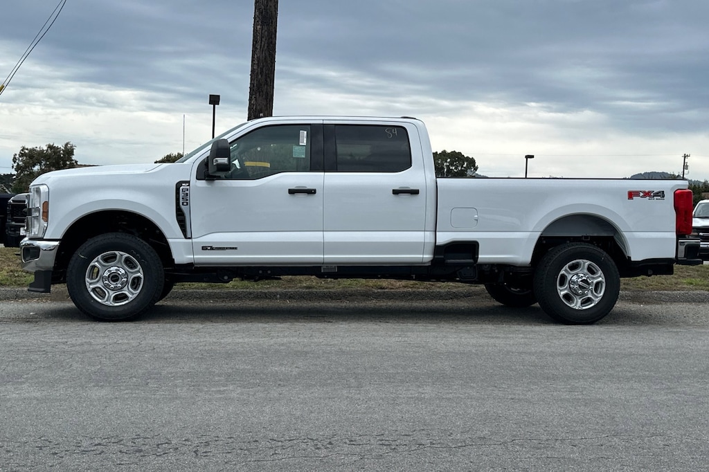 New 2026 Ford F-350SD F-350 XLT Truck Crew Cab