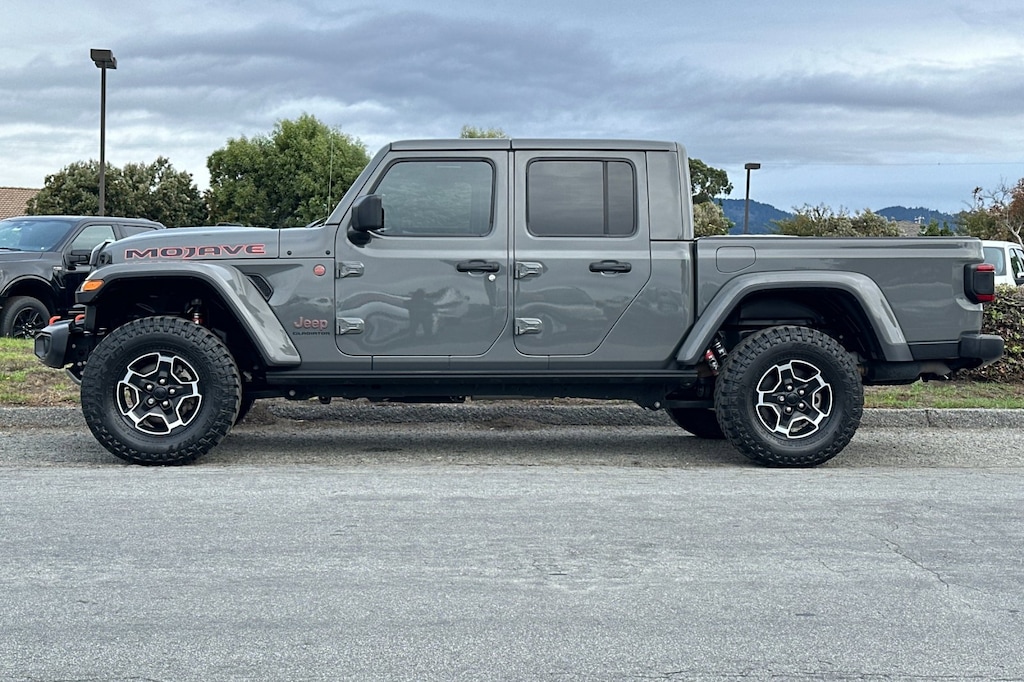 Used 2021 Jeep Gladiator Mojave Truck