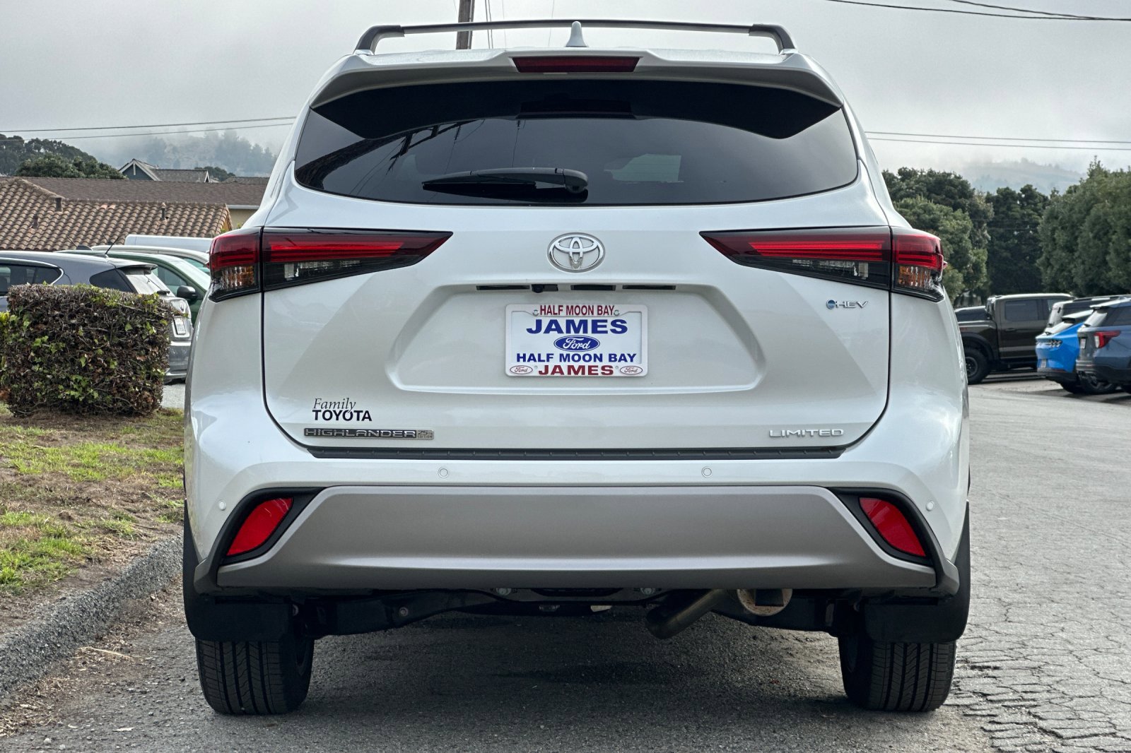 2025 Toyota Highlander XLE Limited photo 4