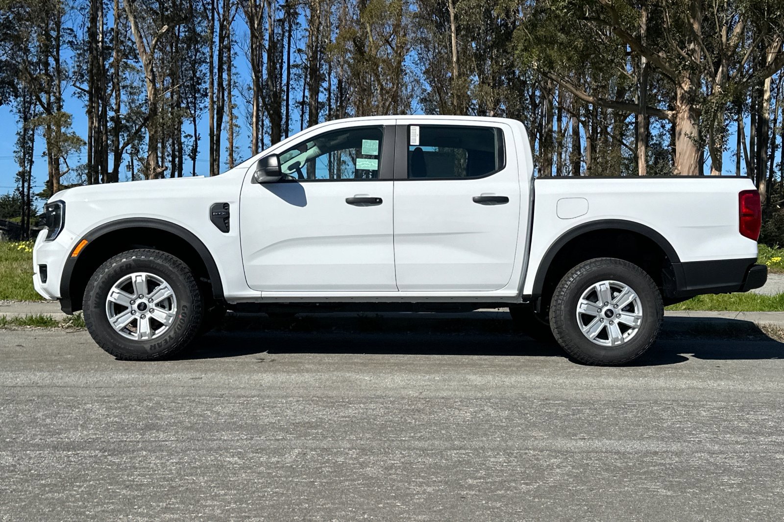 2024 Ford Ranger XL photo 2