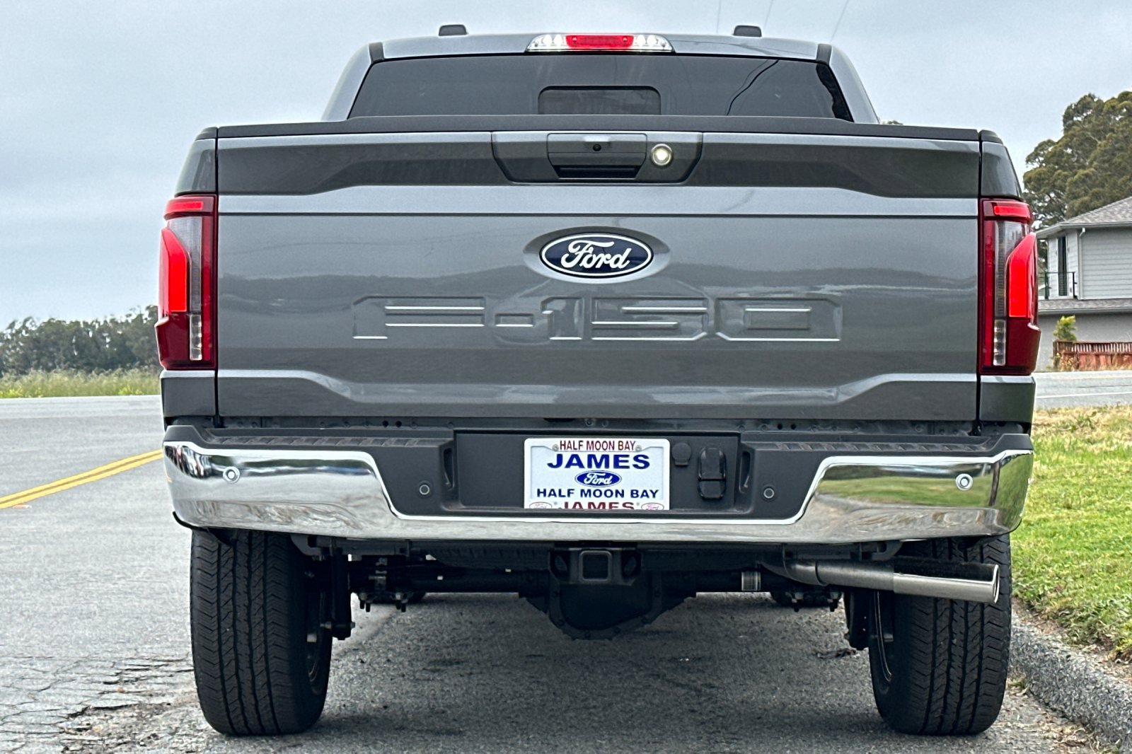 2025 Ford F-150 Lariat photo 4