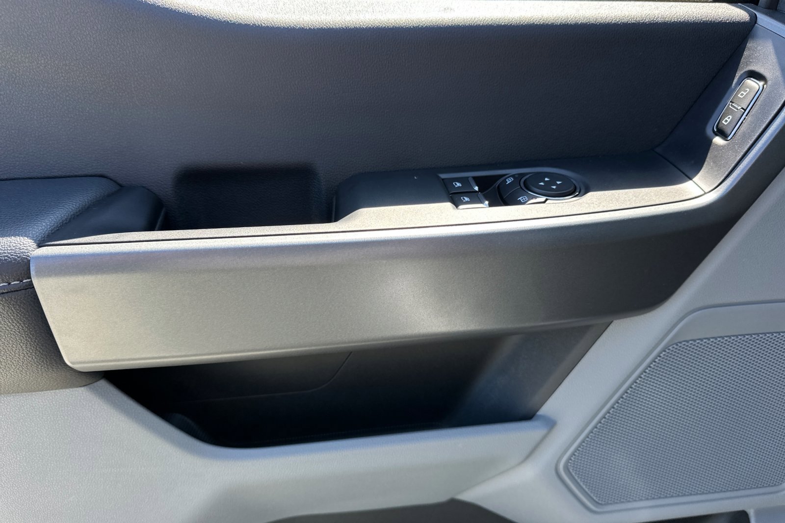 2026 Ford F-350 Super Duty XLT - Photo 10