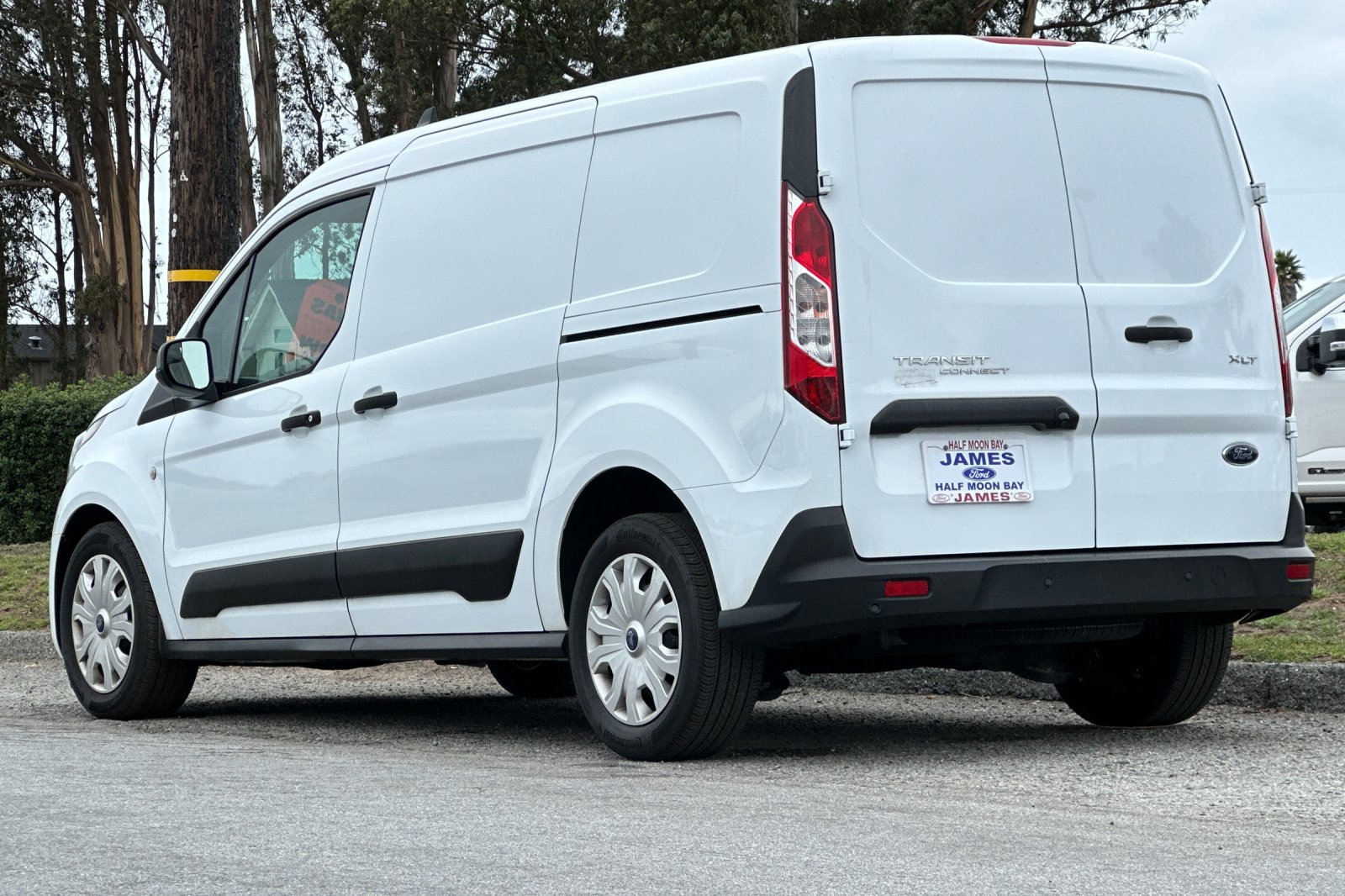 2023 Ford Transit Connect XLT Cargo photo 3