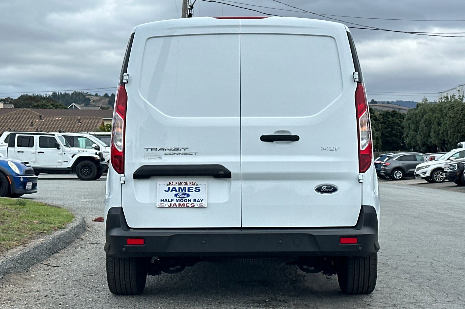 2023 Ford Transit Connect XLT Cargo photo 4