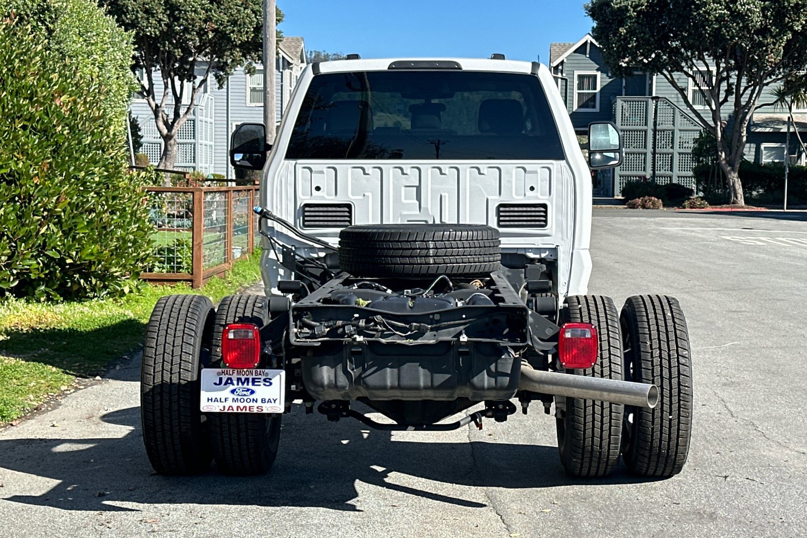 2024 Ford F-350 XLT photo 4