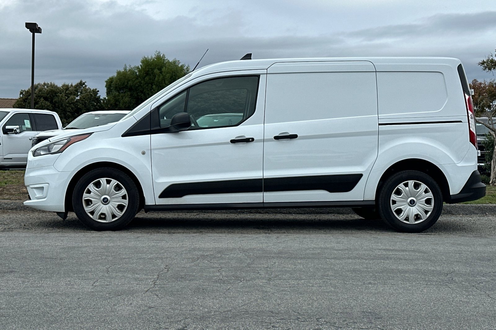 2023 Ford Transit Connect XLT Cargo photo 2