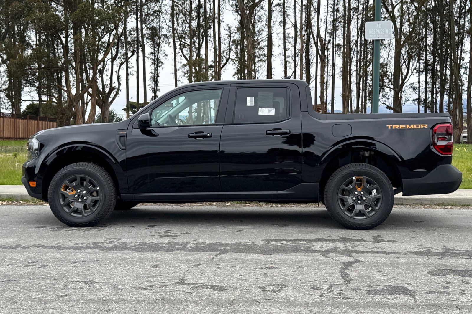 2024 Ford Maverick Lariat photo 2