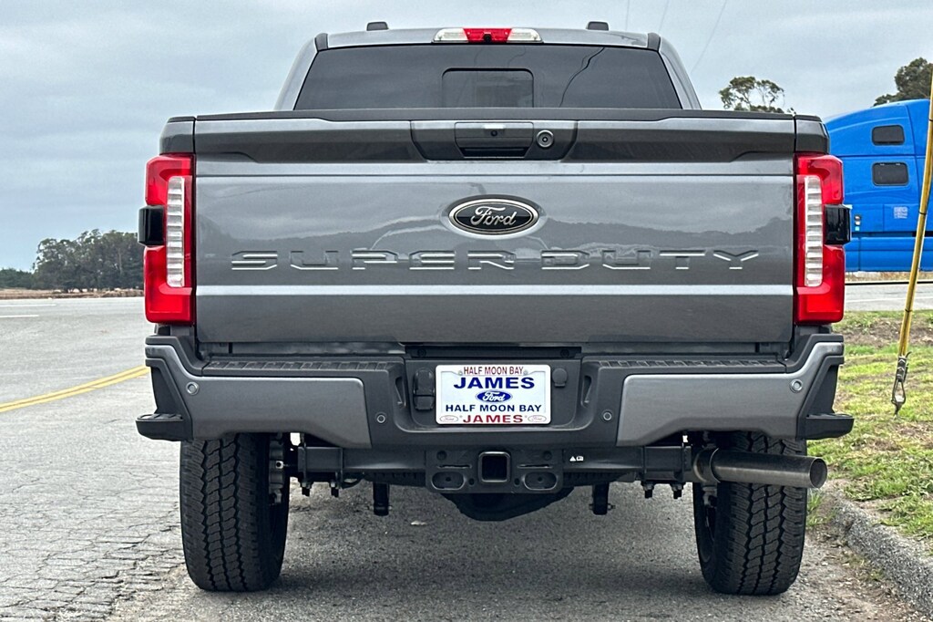 New 2026 Ford F-250SD XLT Truck Crew Cab