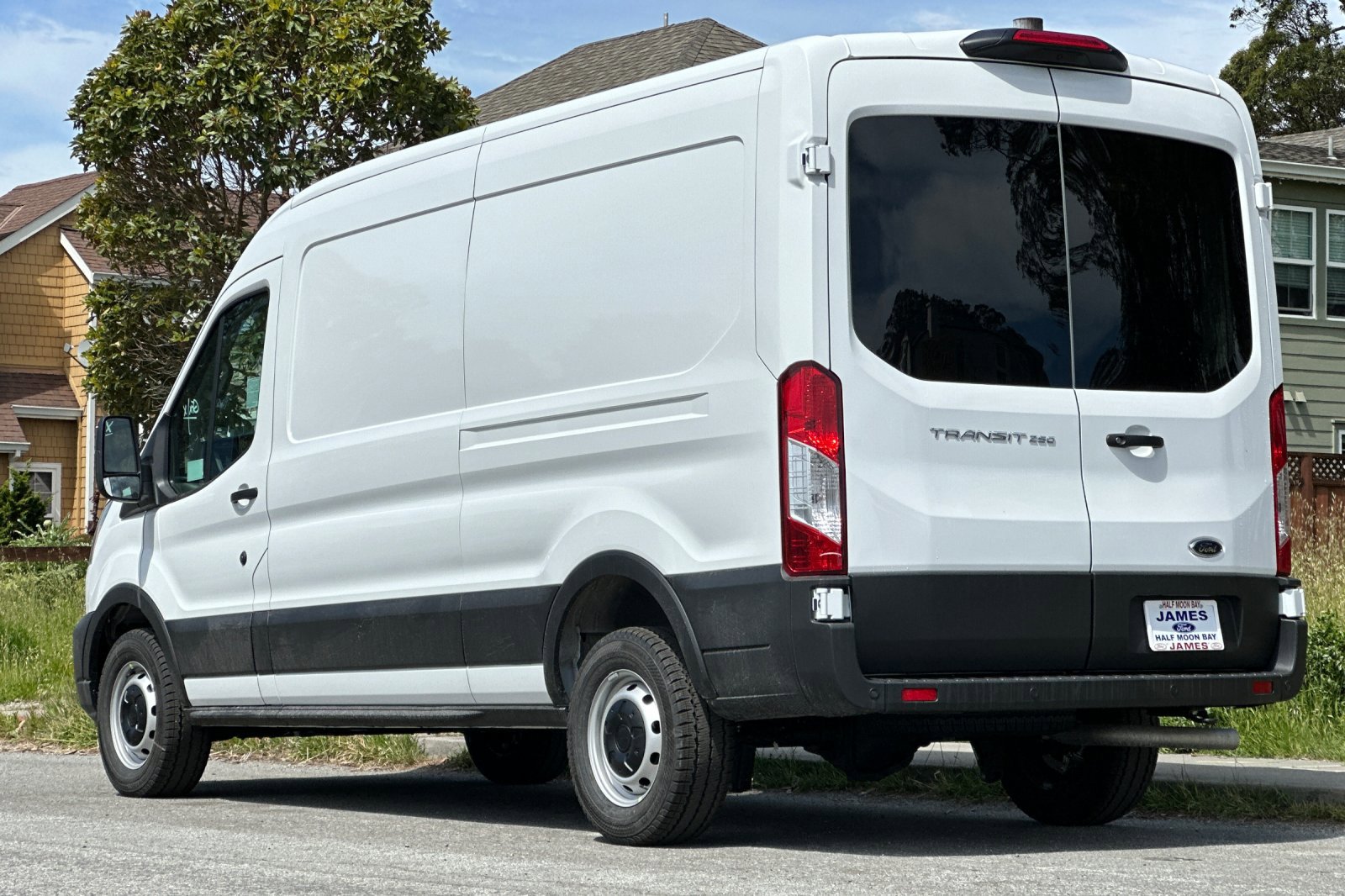 2025 Ford Transit Cargo Van photo 3