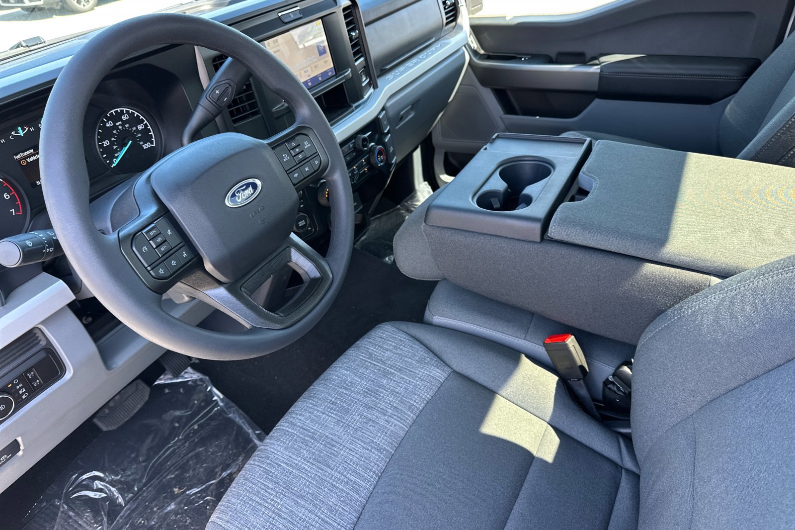 2026 Ford F-350 Super Duty XLT - Photo 9