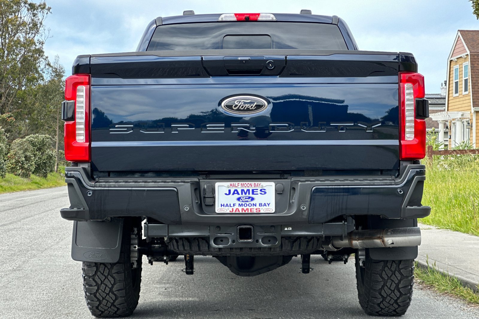 2025 Ford F-250 Lariat photo 4