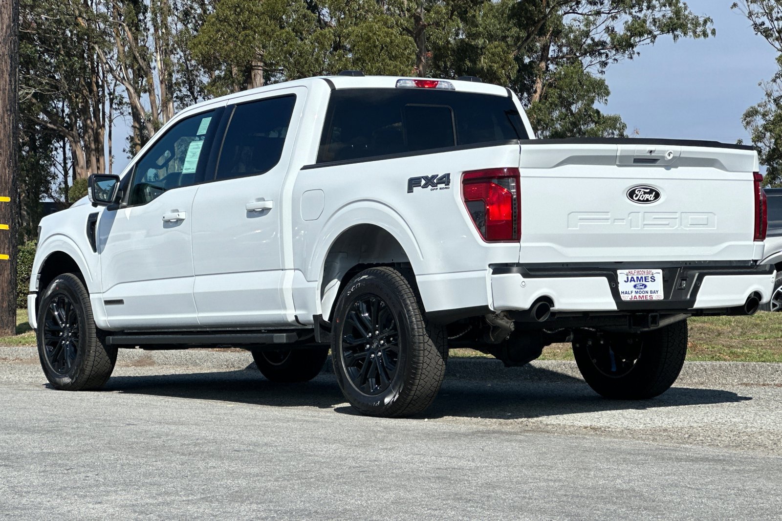 2025 Ford F-150 XLT photo 3