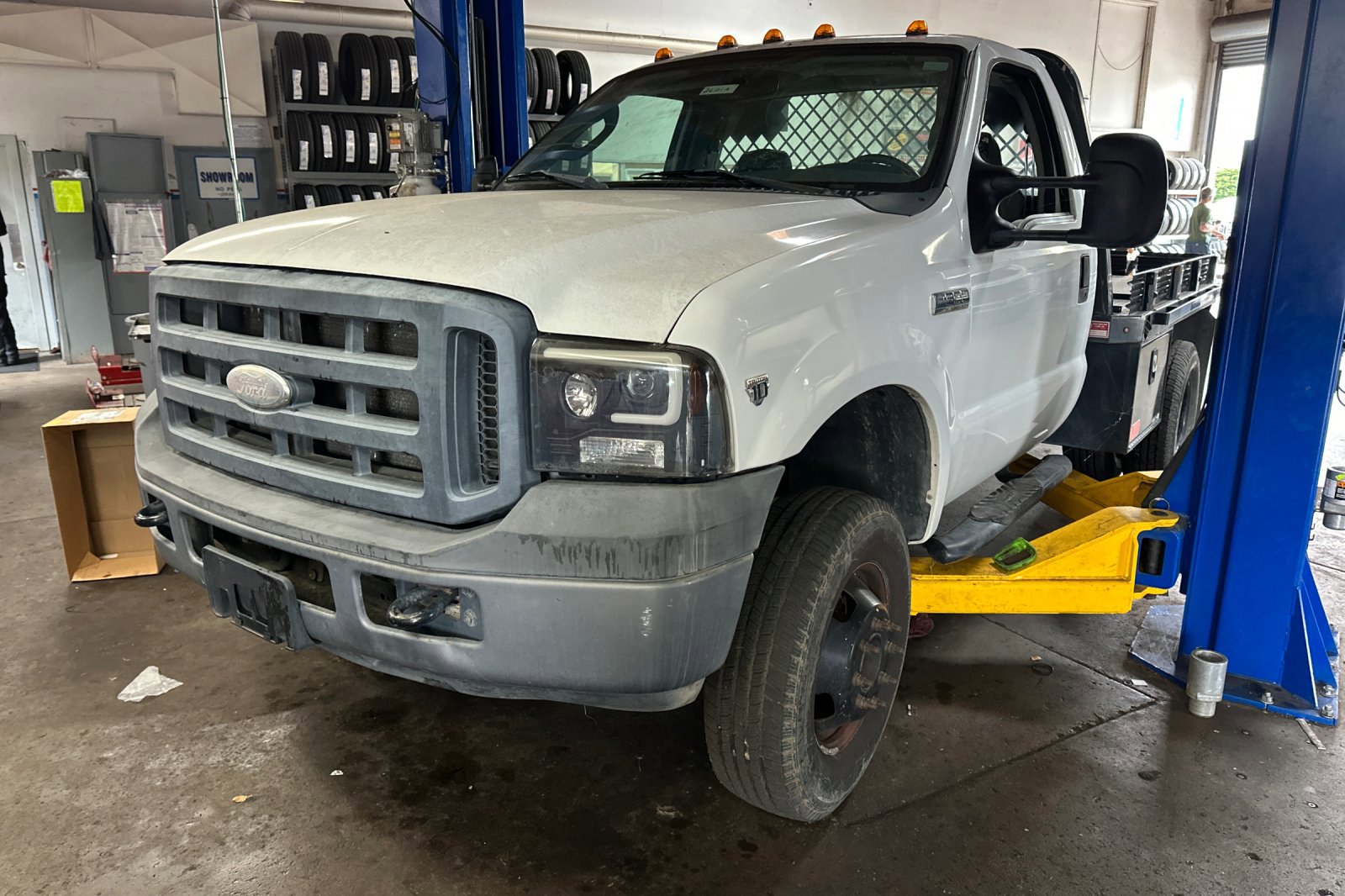 Used 2006 Ford F-350 Super Duty XL with VIN 1FTWF33Y96ED89681 for sale in Half Moon Bay, CA