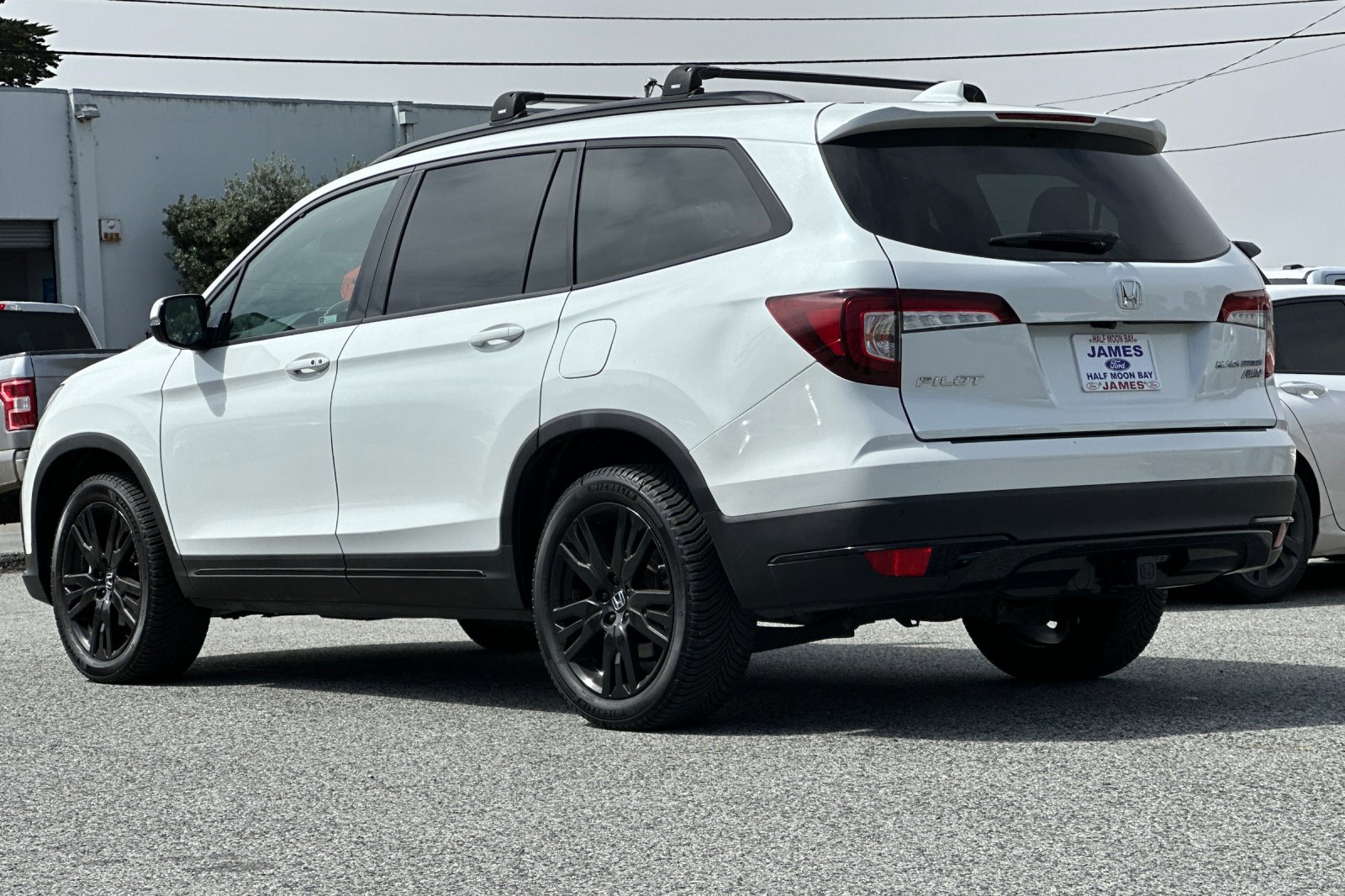 2021 Honda Pilot Black Edition photo 3