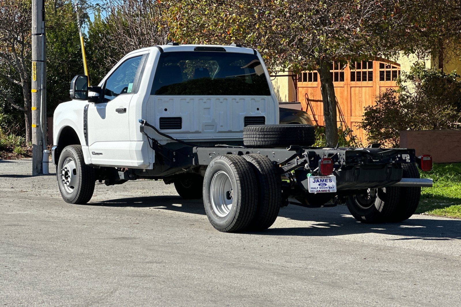 2024 Ford F-350 XLT photo 3