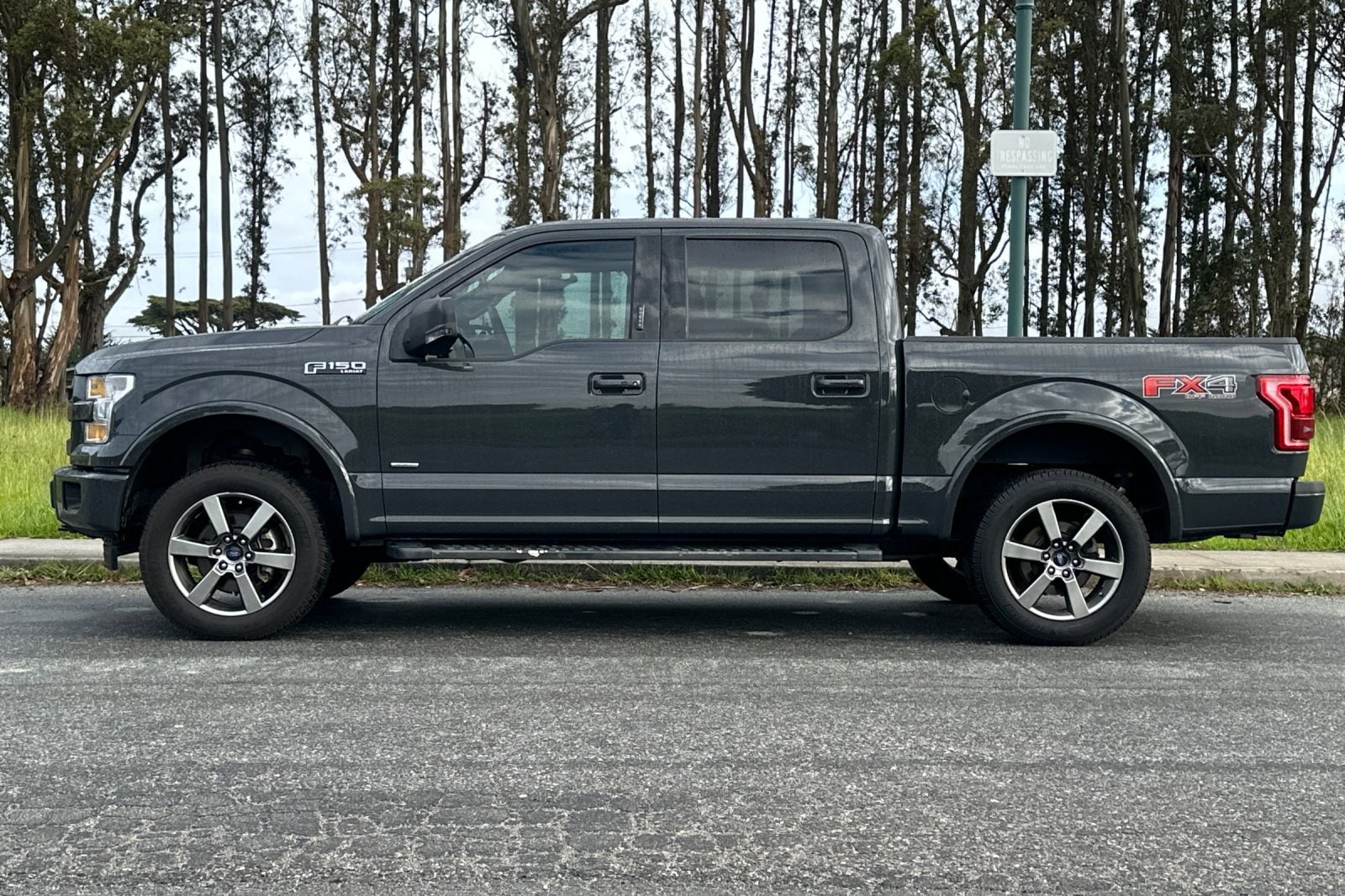 Used 2017 Ford F-150 Lariat with VIN 1FTEW1EP2HKD70317 for sale in Half Moon Bay, CA