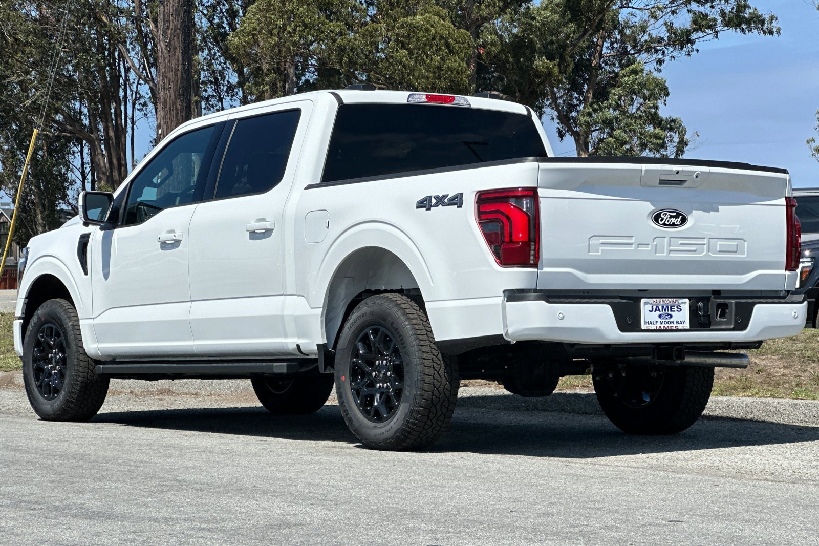 2025 Ford F-150 Lariat photo 3