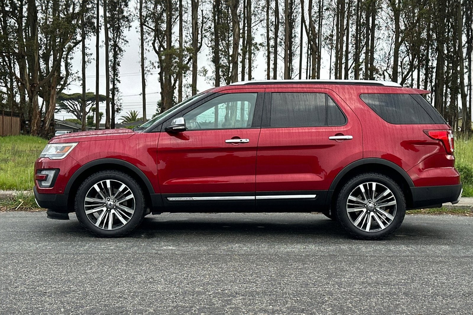 Used 2017 Ford Explorer Platinum with VIN 1FM5K8HT5HGC77352 for sale in Half Moon Bay, CA