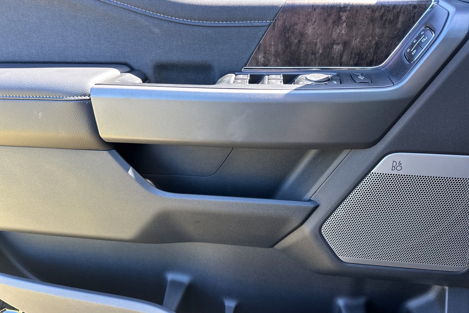 2025 Ford F-250 Super Duty Lariat - Photo 10