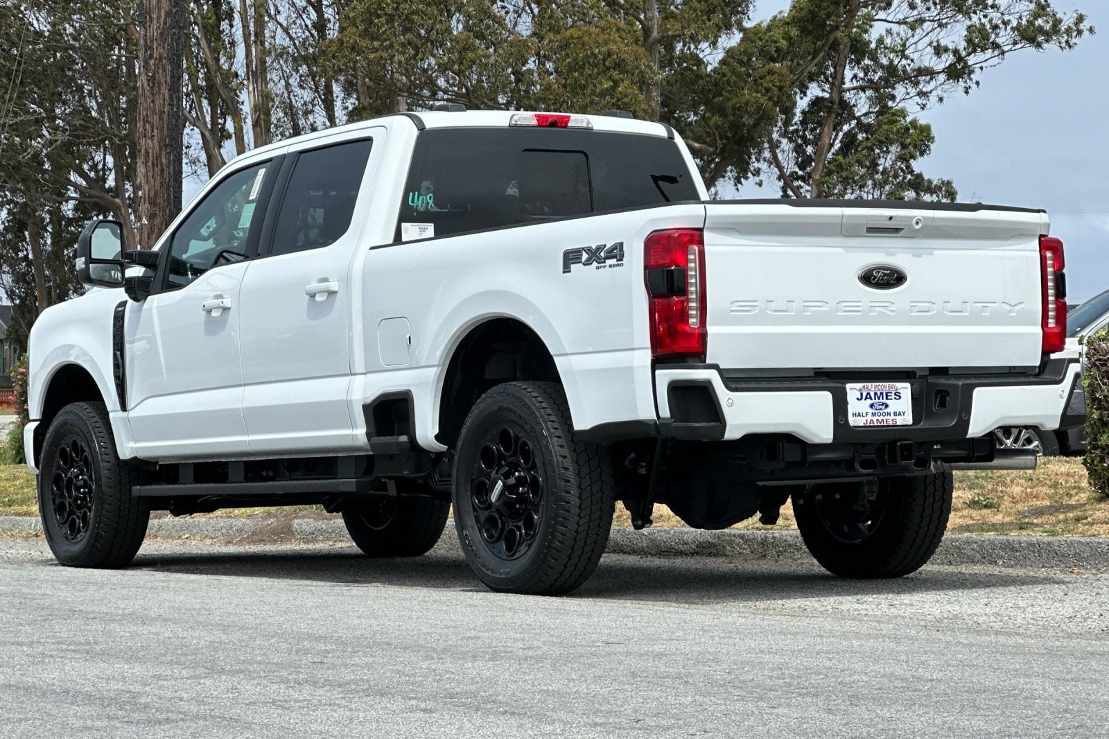2025 Ford F-250 Lariat photo 3