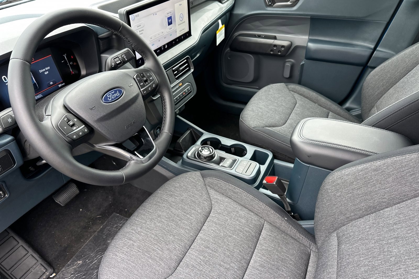 2025 Ford Maverick XLT - Photo 9