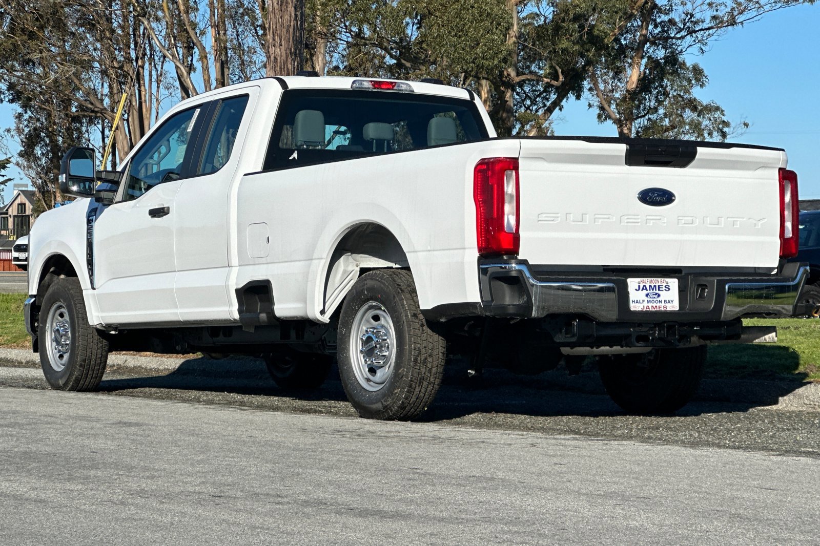 2025 Ford F-250 XL photo 3