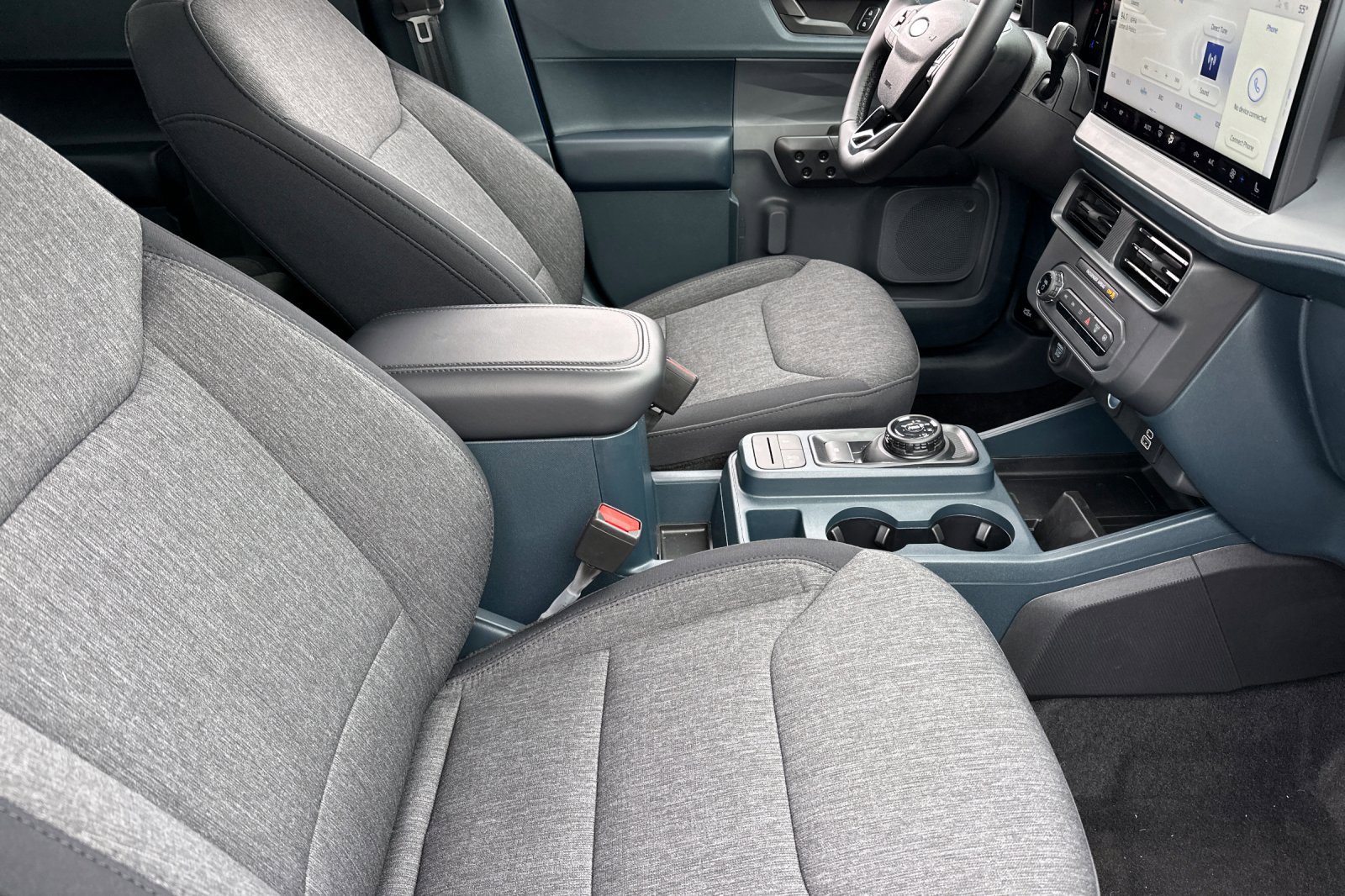 2025 Ford Maverick XLT - Photo 14