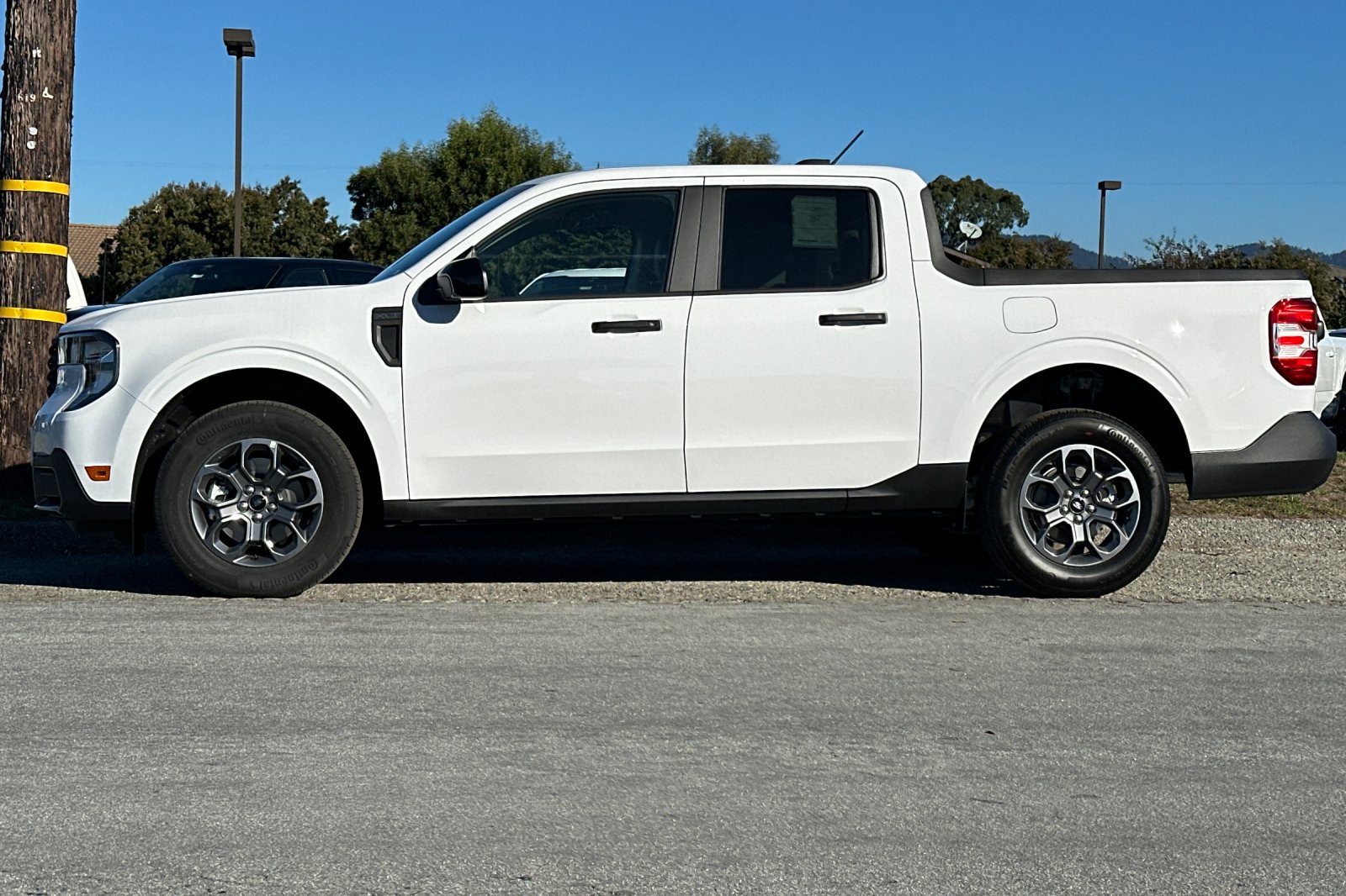 2025 Ford Maverick XLT photo 2