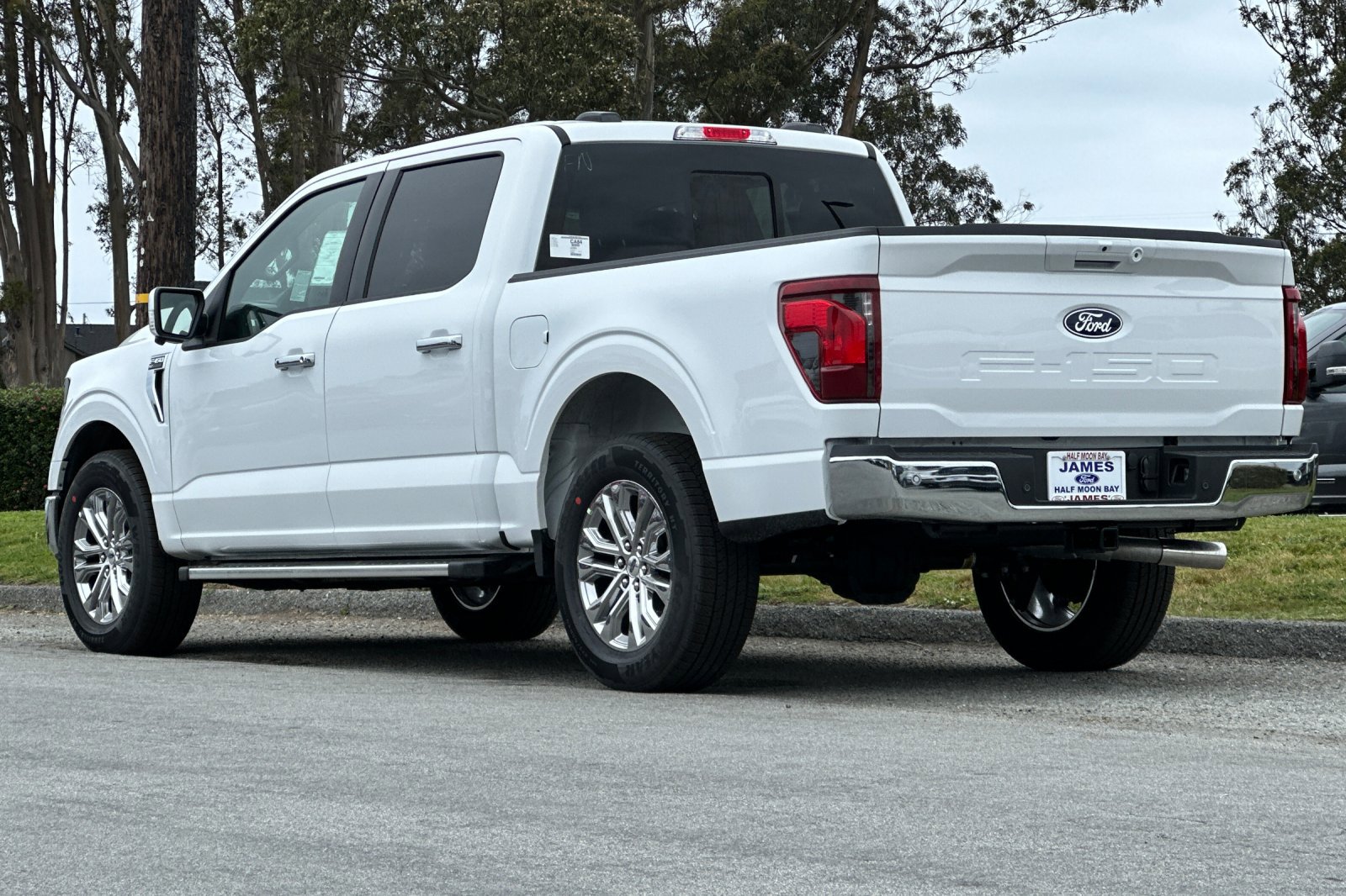 2025 Ford F-150 XLT photo 3