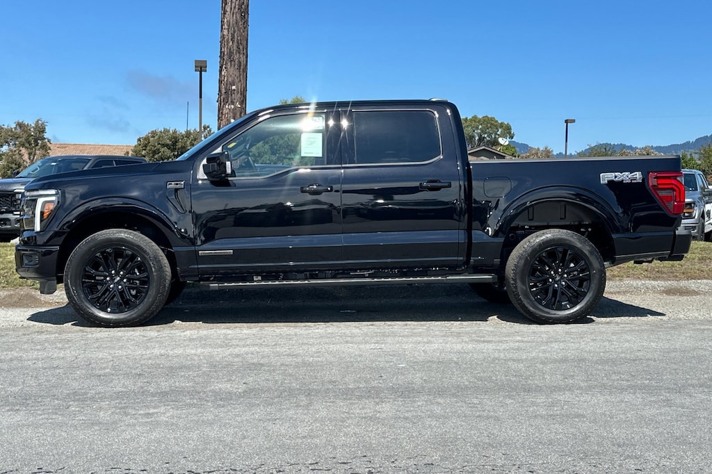 New 2025 Ford F-150 Lariat Truck SuperCrew Cab