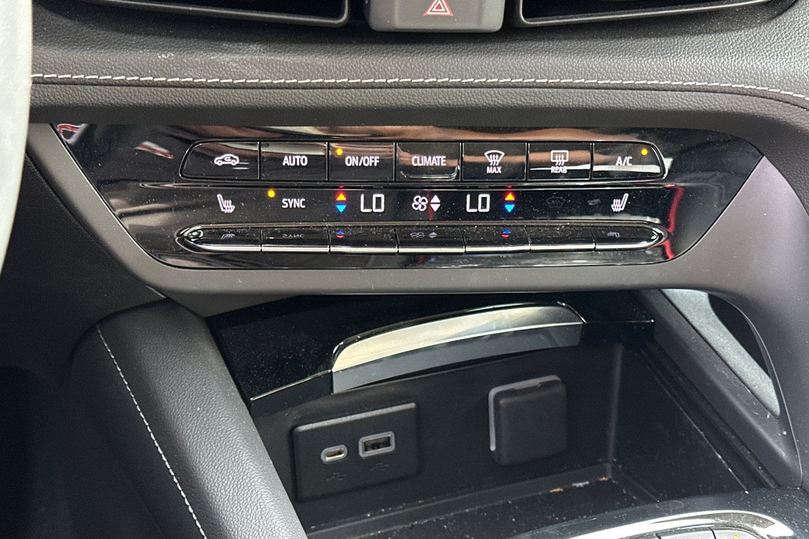 2023 Buick Envision Essence - Photo 19