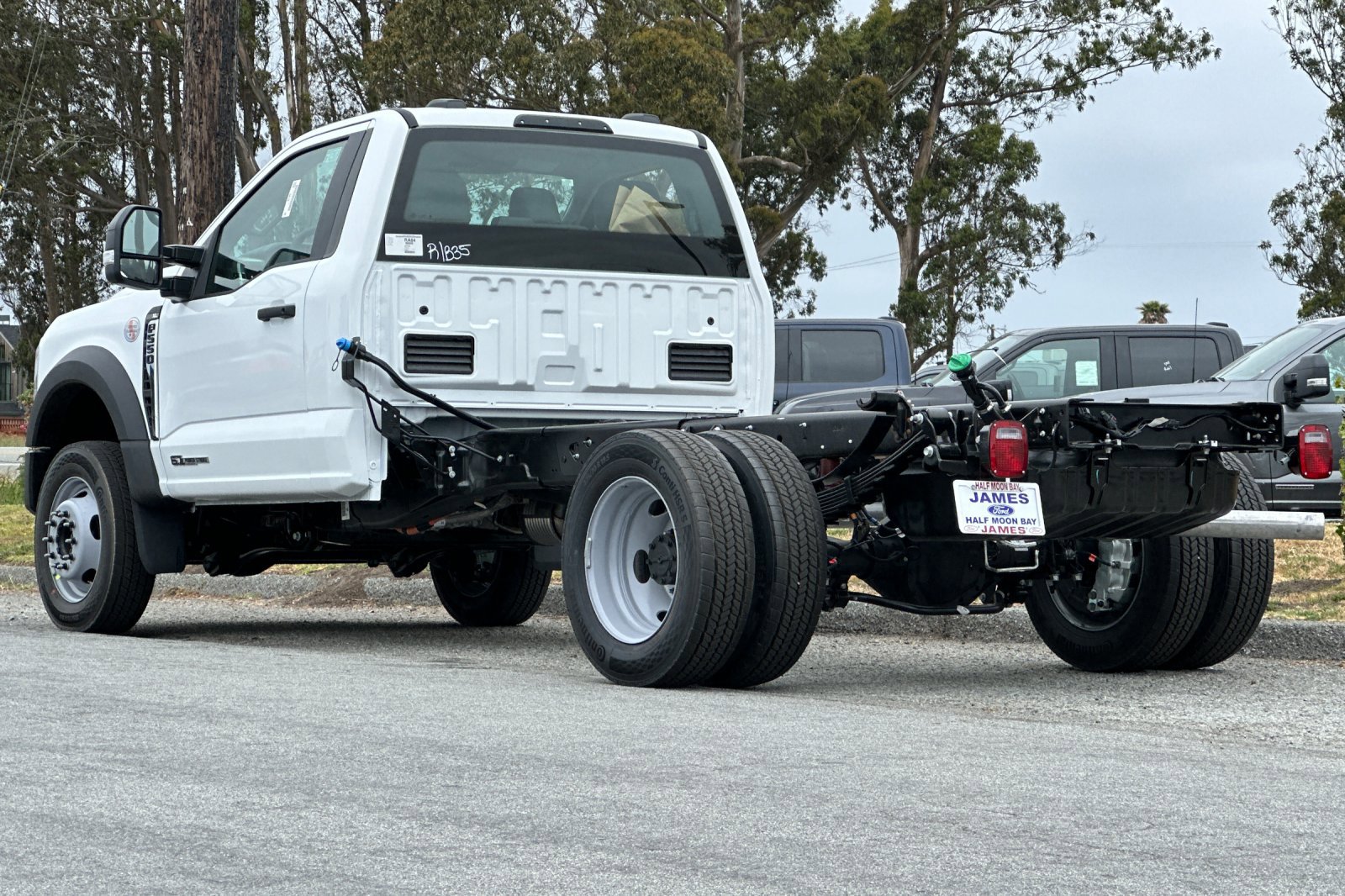 2025 Ford F-550 XL photo 3