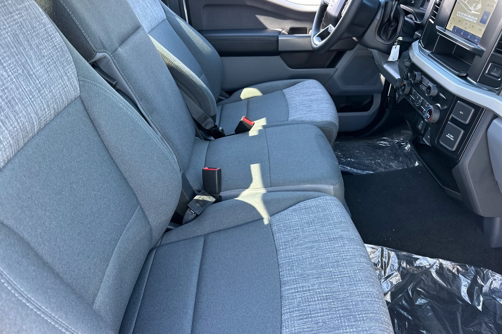 2026 Ford F-350 Super Duty XLT - Photo 11
