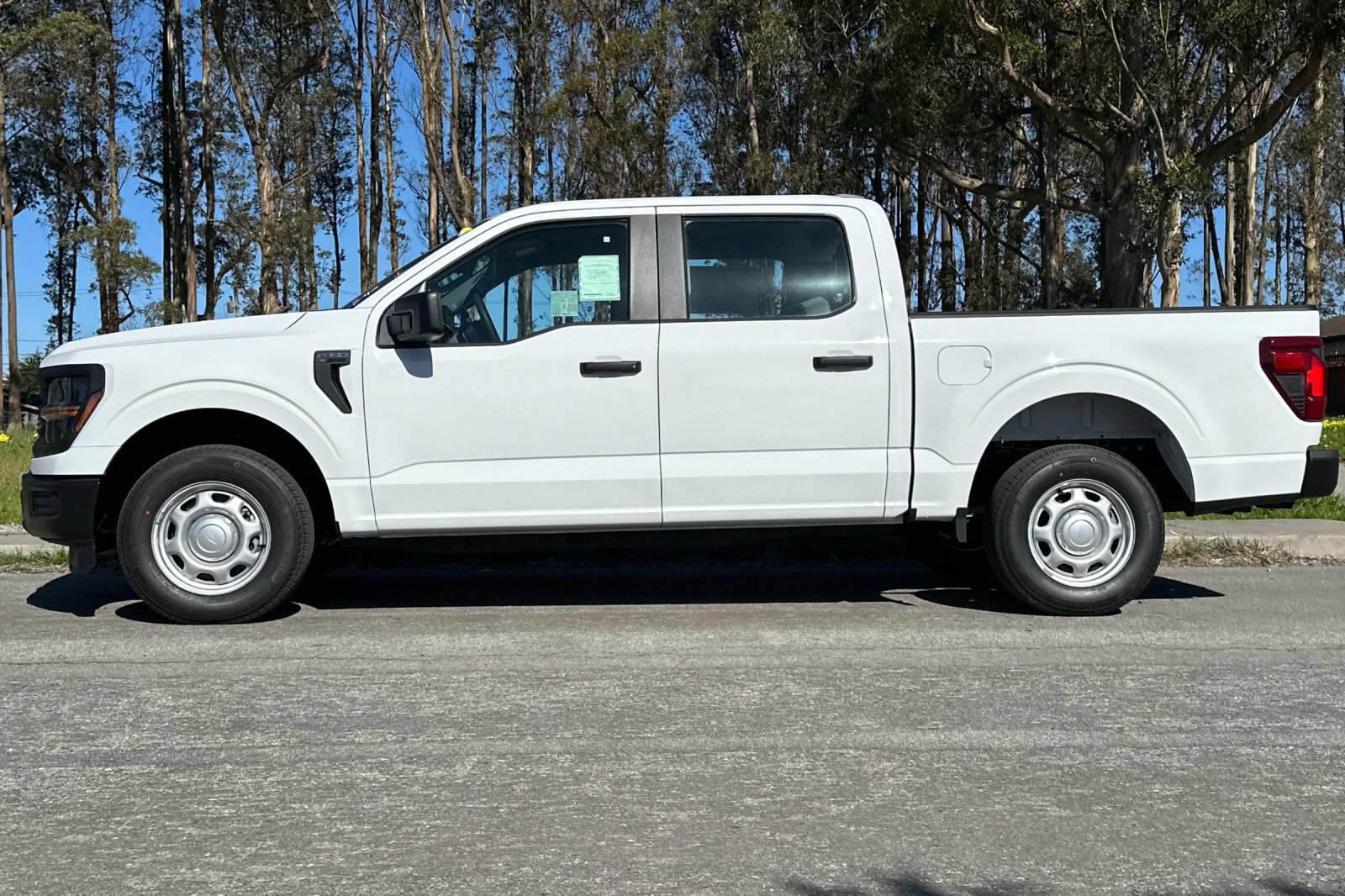 2025 Ford F-150 XL photo 2