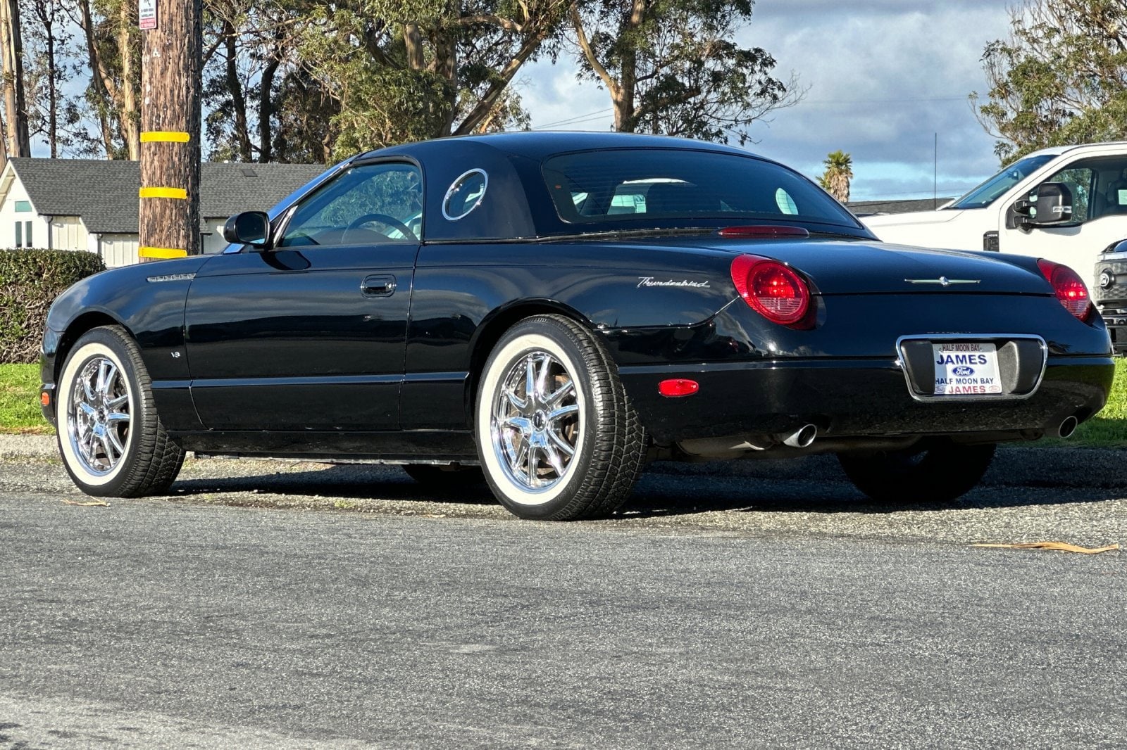 2004 Ford Thunderbird's photo