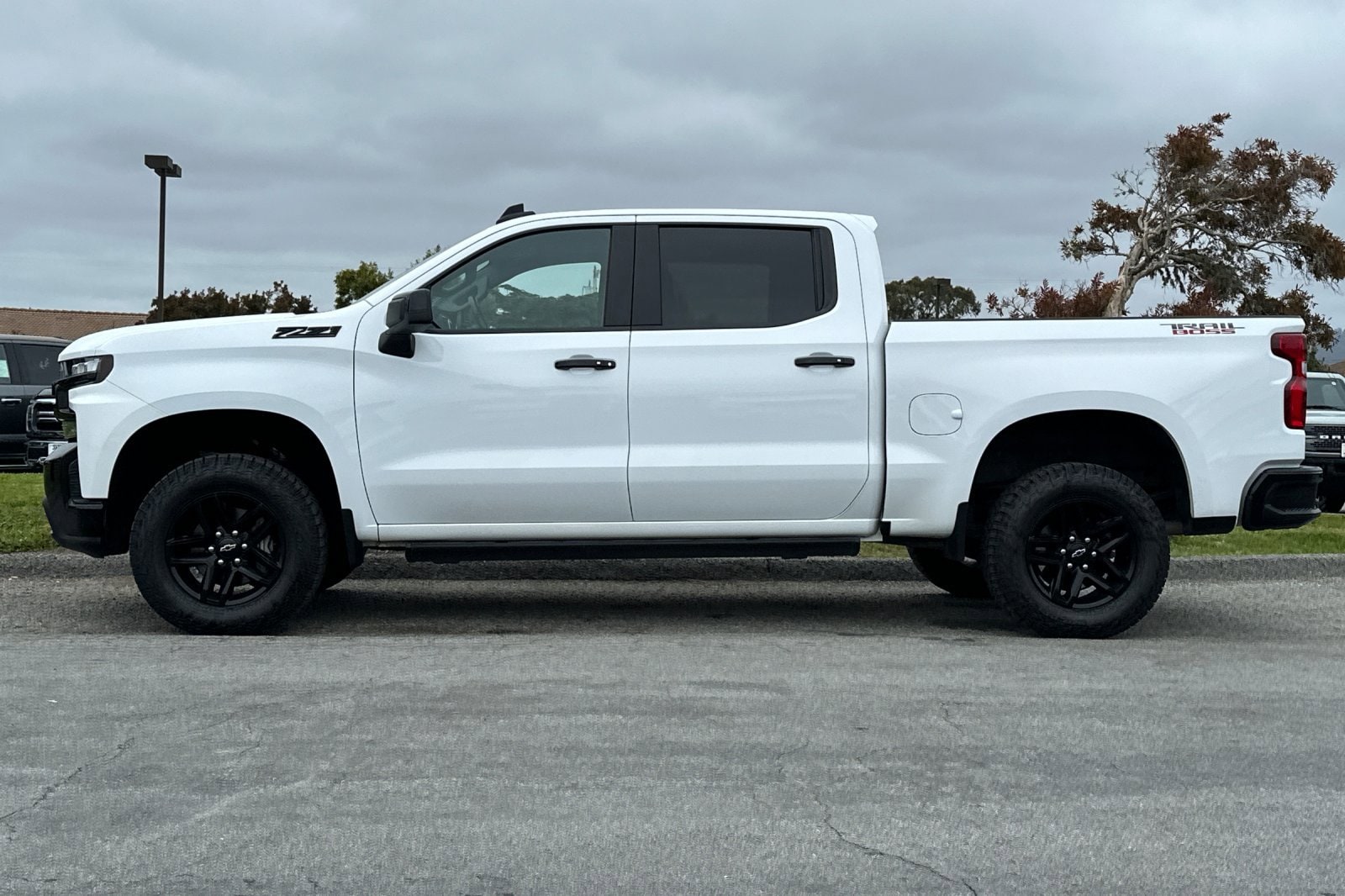 Used 2019 Chevrolet Silverado 1500 LT Trail Boss with VIN 1GCPYFEDXKZ344066 for sale in Half Moon Bay, CA