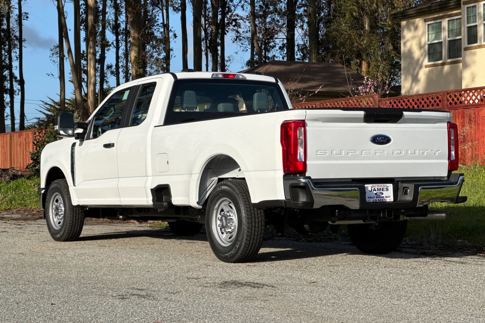 2025 Ford F-250 XL photo 3