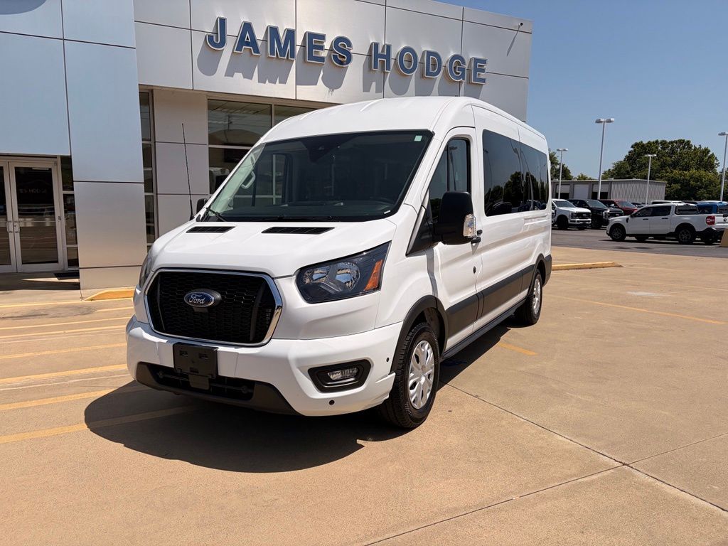 2025 Ford Transit Passenger Van XLT - Photo 7